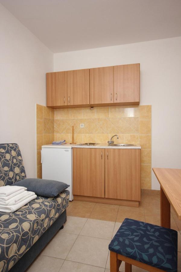 Apartments And Rooms By The Sea Zaglav, Dugi Otok - 8144 Sali Exterior photo